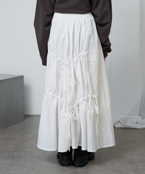 RAY CASSIN（レイカズン）の「ドロストリボンフレアスカート（スカート・レディース・ブラック/アイボリー/グレー・FREE）」の20枚目の写真