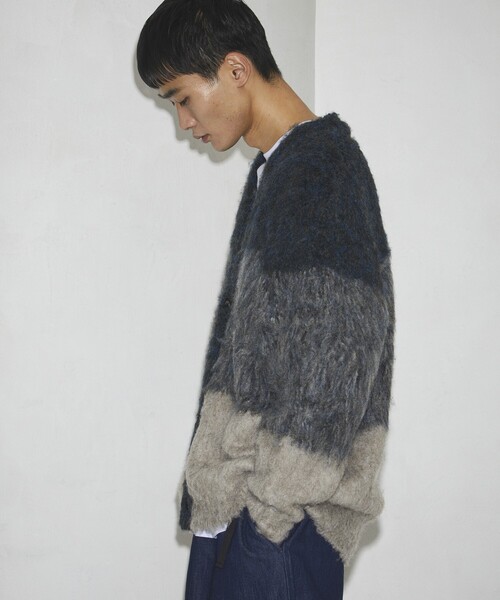 Firsthand(ファーストハンド)の「Firsthand/ファーストハンド グラデーションシャギーカーディガン / シャギーニット(カーディガン/ボレロ・メンズ・ベージュ/ブラック/ブルー・0/1)」の20枚目の写真