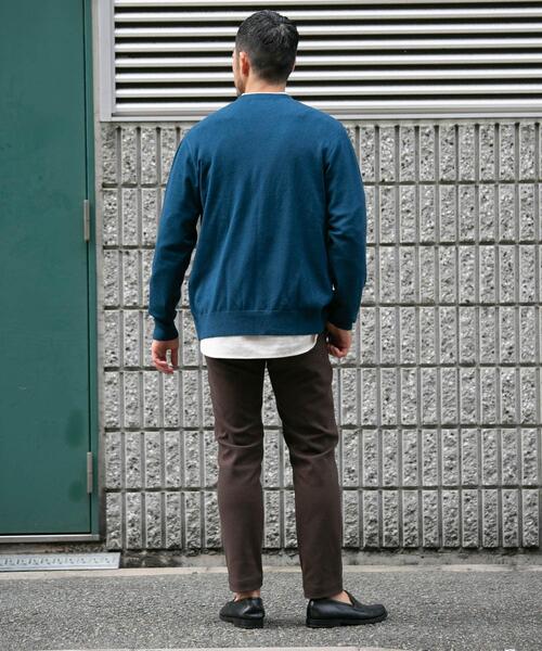 URBAN RESEARCH ROSSO MEN（アーバンリサーチロッソメン）の「『WEB限定』ウォッシャブルストレッチVネックニットカーディガン（カーディガン/ボレロ・メンズ・ブラウン/ネイビー/ブラック/グレー・MEDIUM/LARGE）」の18枚目の写真