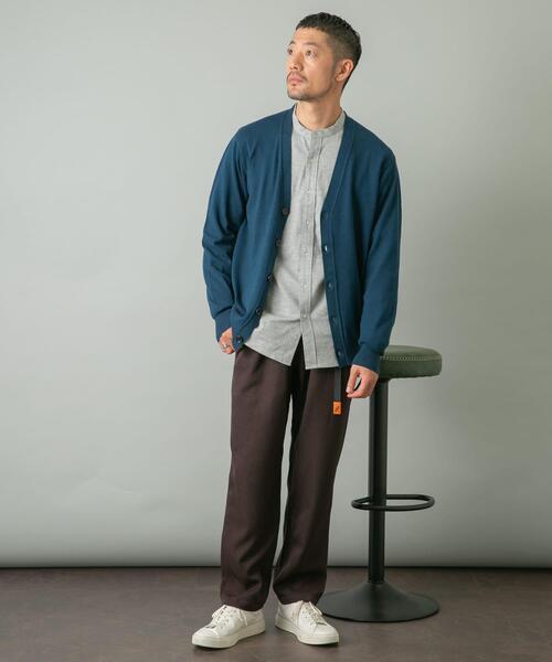 URBAN RESEARCH ROSSO MEN（アーバンリサーチロッソメン）の「『WEB限定』ウォッシャブルストレッチVネックニットカーディガン（カーディガン/ボレロ・メンズ・ブラウン/ネイビー/ブラック/グレー・MEDIUM/LARGE）」の22枚目の写真