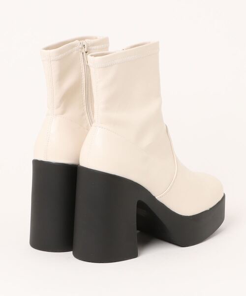 Remind me and forever（リマインドミーアンドフォーエバー）の「ショートブーツ（ブーツ・レディース・アイボリー/ブラック・MEDIUM/X-LARGE/SMALL/LARGE）」の3枚目の写真