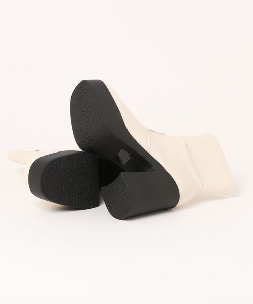 Remind me and forever（リマインドミーアンドフォーエバー）の「ショートブーツ（ブーツ・レディース・アイボリー/ブラック・MEDIUM/X-LARGE/SMALL/LARGE）」の4枚目の写真