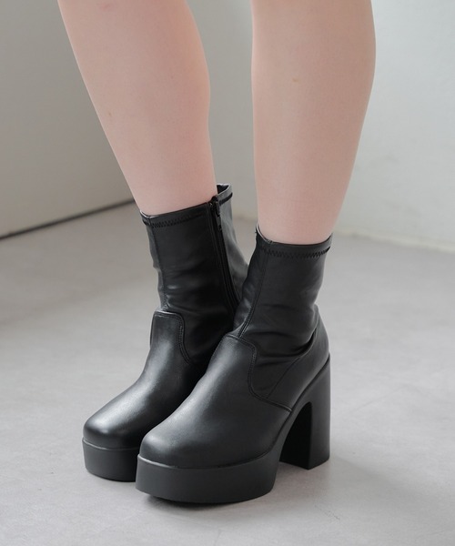 Remind me and forever（リマインドミーアンドフォーエバー）の「ショートブーツ（ブーツ・レディース・アイボリー/ブラック・MEDIUM/X-LARGE/SMALL/LARGE）」の10枚目の写真