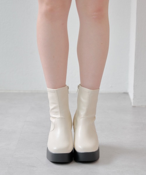 Remind me and forever（リマインドミーアンドフォーエバー）の「ショートブーツ（ブーツ・レディース・アイボリー/ブラック・MEDIUM/X-LARGE/SMALL/LARGE）」の16枚目の写真