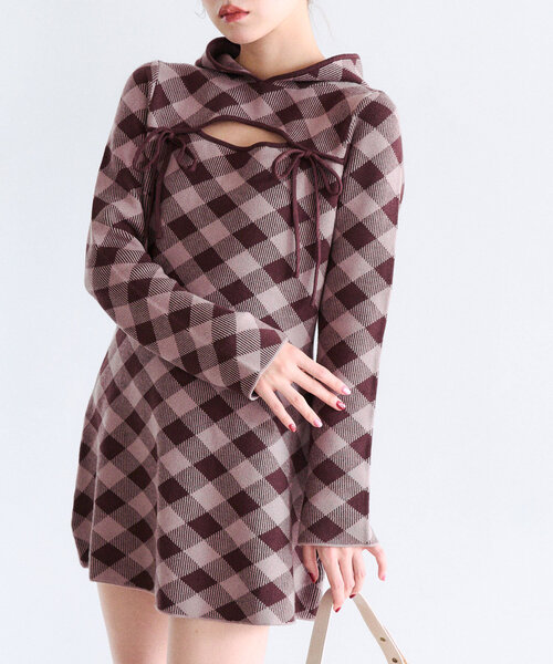 OLIVE des OLIVE（オリーブデオリーブ）の「デコルテ開きフードミニワンピ（ワンピース・レディース・ブラウン/ベージュ/ブラック・FREE）」の12枚目の写真