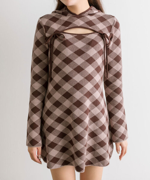 OLIVE des OLIVE（オリーブデオリーブ）の「デコルテ開きフードミニワンピ（ワンピース・レディース・ブラウン/ベージュ/ブラック・FREE）」の20枚目の写真