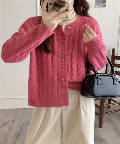 Dream garden(ドリームガーデン)の「ケーブル クルーネックニットカーディガン(カーディガン/ボレロ・レディース・黄緑系/ピンク/ライトピンク/ボルドー/アイボリー/ブラウン/ブラック/ライトオレンジ系・FREE)」の19枚目の写真