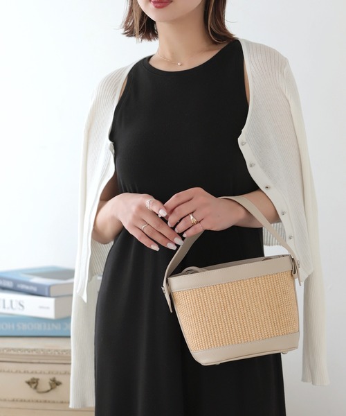 Little&More(リトルアンドモア)の「麦わらハンドバッグ(ハンドバッグ・レディース・ホワイト/ブラック・ONE SIZE)」の11枚目の写真