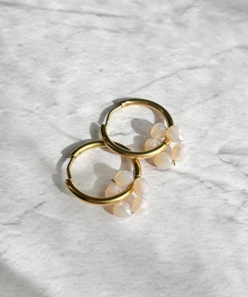 ciite'（シーテ）の「【 金属アレルギー対応 】 2wayフルールビーズ ピアス サージカルステンレス  (両耳用)（ピアス（両耳用）・レディース・シルバー/ゴールド・FREE）」の3枚目の写真