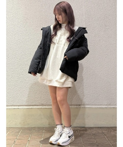 【新品未使用-値札付】 GAPロゴ フーデッドパファージャケット　白　L 新品未使用-値札付】 GAPロゴ フーデッドパファージャケット 白