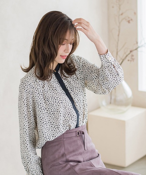 ketty（ケティ）の「レオパードプリントノーカラーブラウス≪手洗い可能≫（シャツ/ブラウス・レディース・アイボリー/ブラック系その他/ブラウン系その他・M）」の7枚目の写真