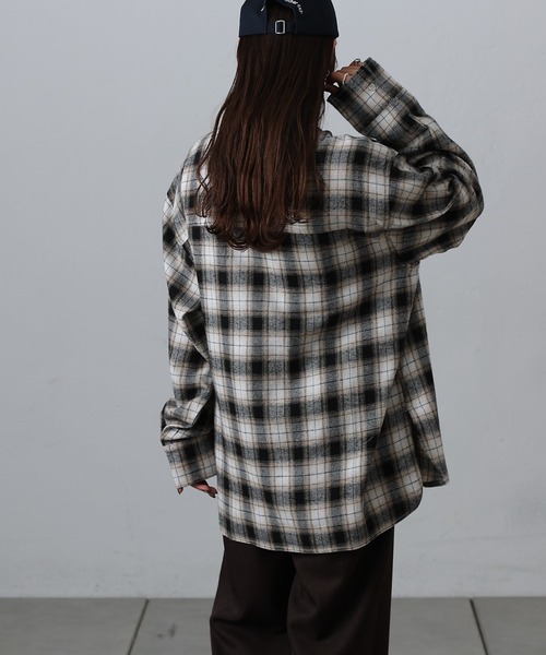 COLONY 2139（コロニートゥーワンスリーナイン）の「チェックオーバーシャツ（シャツ/ブラウス・レディース・チャコールグレー/ブラック/ブラウン/ネイビー・FREE）」の8枚目の写真
