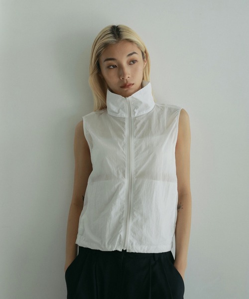 anuke(アンヌーク)の「Nylon Sleeveless Blouson(Tシャツ/カットソー・レディース・ブルー系その他/ホワイト/チャコールグレー・FREE)」の1枚目の写真