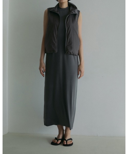 anuke(アンヌーク)の「Nylon Sleeveless Blouson(Tシャツ/カットソー・レディース・ブルー系その他/ホワイト/チャコールグレー・FREE)」の8枚目の写真