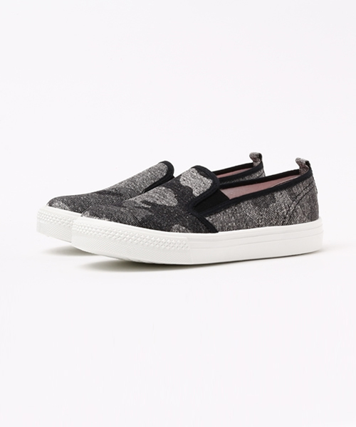 Champion(チャンピオン)の「日本製 ベビー キッズ チャンピオン スリッポンスニーカー Champion KIDS SLIP-ON CPN P012(スニーカー・キッズ・グレー/ネイビー/カモフラージュ・17cm/15cm/14cm/18cm/16cm)」の3枚目の写真