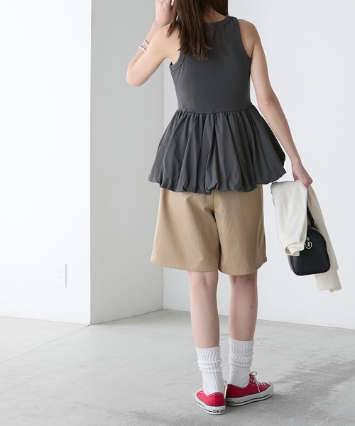 BONLECILL（ボンルシール）の「カップ付バルーンヘムタンクトップ（タンクトップ・レディース・チャコールグレー/オフホワイト/ブラック・FREE）」の4枚目の写真