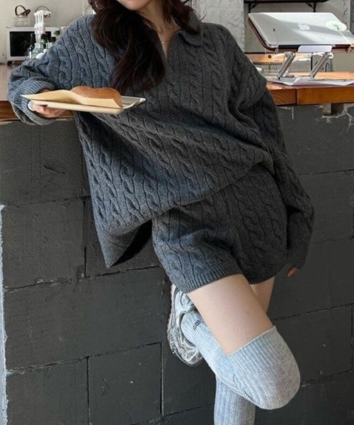 LYEON(リヨン)の「ケーブルポロトップス&ショーパンニットセットアップ(ニット/セーター・レディース・アイボリー/ブラック/グレー・FREE)」の6枚目の写真