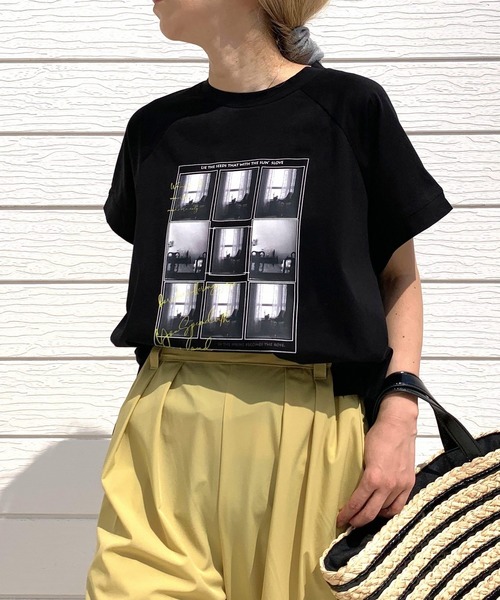 Q（キュー）の「ドライタッチフォトT（Tシャツ/カットソー・レディース・ブラック/ホワイト・MEDIUM）」の8枚目の写真