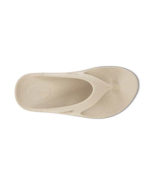 OOFOS（ウーフォス）の「【OOFOS】2000010102222 OOriginal（サンダル・レディース・ベージュ・29cm/28cm/27cm/26cm/25cm/24cm/23cm）」の6枚目の写真