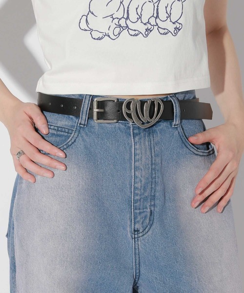 Anui（アニュイ）の「【UNISEX】ハートロゴベルト（ベルト・レディース・ダークブラウン/ブラック・FREE）」の3枚目の写真