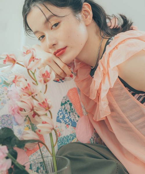 Dot＆Stripes CHILD WOMAN（ドットアンドストライプス　チャイルドウーマン）の「ナイロンフリルティアード ノースリブラウス（シャツ/ブラウス・レディース・ネイビー/イエロー/ピンク・FREE）」の7枚目の写真