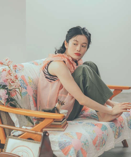 Dot＆Stripes CHILD WOMAN（ドットアンドストライプス　チャイルドウーマン）の「ナイロンフリルティアード ノースリブラウス（シャツ/ブラウス・レディース・ネイビー/イエロー/ピンク・FREE）」の10枚目の写真