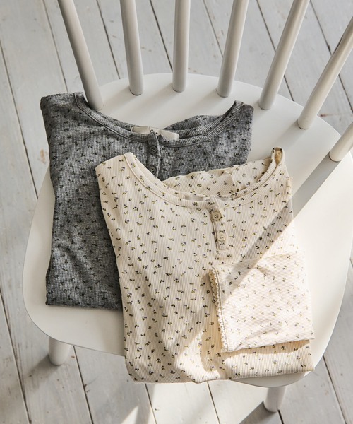 Crisp（クリスプ）の「ヘンリーネックフラワーTシャツ（Tシャツ/カットソー・レディース・グレー/アイボリー・FREE）」の17枚目の写真