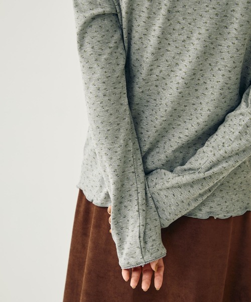 Crisp（クリスプ）の「ヘンリーネックフラワーTシャツ（Tシャツ/カットソー・レディース・グレー/アイボリー・FREE）」の22枚目の写真