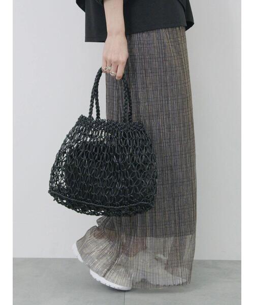 Samansa Mos2 blue（サマンサモスモスブルー）の「合皮マクラメバッグ（ハンドバッグ・レディース・ホワイト/グリーン/ブラック・F）」の7枚目の写真