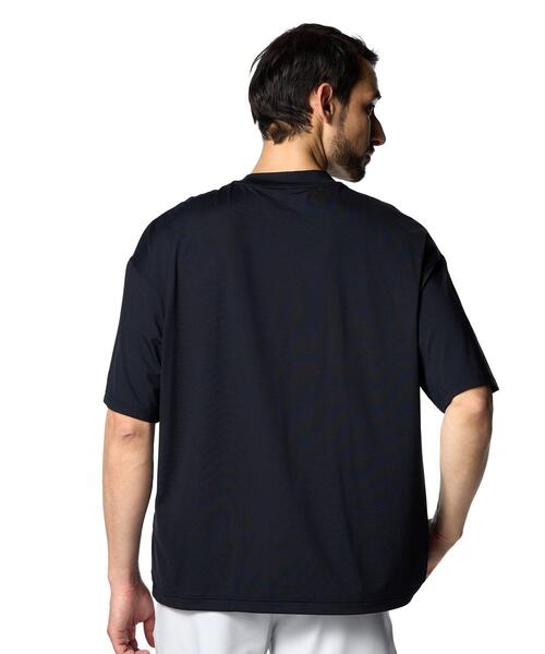 UNDER ARMOUR（アンダーアーマー）の「【ZOZOTOWN販路限定】UAアイソチル オーバーサイズド ショートスリーブ Tシャツ（ライフスタイル/メンズ/レディース）（Tシャツ/カットソー・メンズ・ブラック系その他・2XL/S/L/XL/M/3XL）」の11枚目の写真