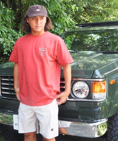 BILLABONG（ビラボン）の「BILLABONG メンズ 【A/DIV.】 SAHARA Tシャツ 【2025年春夏モデル】/ビラボンバックプリント半袖Tシャツ（Tシャツ/カットソー・メンズ・レッド系その他/クリーム/ブラック系その他・MEDIUM/LARGE/X-LARGE）」の14枚目の写真