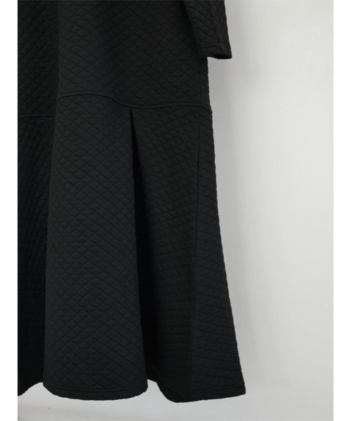 TRUNC（トランクエイティーエイト）の「Hooded Quilting Dress（ワンピース・レディース・ブラック/アイボリー・FREE）」の6枚目の写真