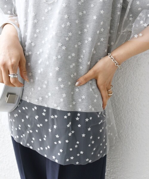 SHIPS(シップス)の「【WEB限定】スター チュール レイヤード TEE(Tシャツ/カットソー・レディース・グレー/レッド/オフホワイト・ONE SIZE)」の1枚目の写真