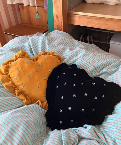 はーとクッション Casselini HOME(キャセリーニ ホーム)ハートフリルクッション