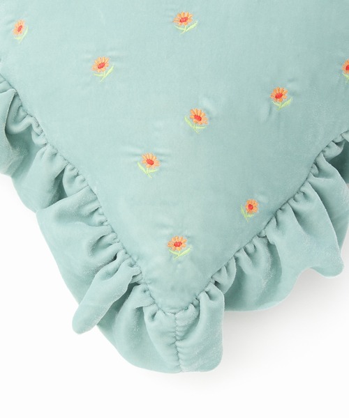 Casselini（キャセリーニ）の「Casselini HOME(キャセリーニ ホーム)ハートフリルクッション（クッション/クッションカバー・レディース・ブラック/ミント/イエロー・FREE）」の5枚目の写真