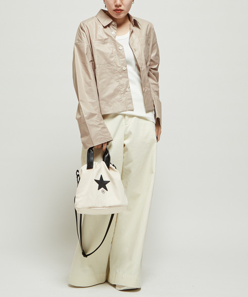 CONVERSE TOKYO(コンバーストウキョウ)の「GLOSSY TYPEWRITER SHIRT(シャツ/ブラウス・レディース・グレー/ベージュ・FREE)」の5枚目の写真
