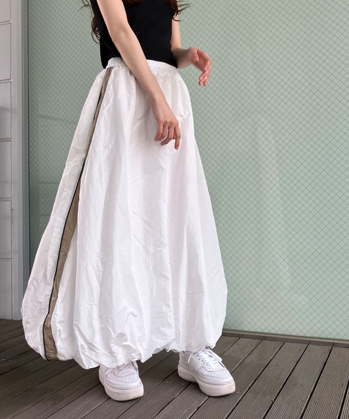 GLAMOROUS JANE(グラマラスジェーン)の「ブライトタフタバルーンラインスカート(スカート・レディース・ブラック/オフホワイト/グレー・FREE)」の7枚目の写真
