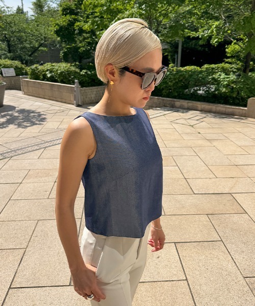 JENNE(ジェンヌ)の「エアリーデニム見えトップス(Tシャツ/カットソー・レディース・ブルー/ネイビー・LARGE/MEDIUM/SMALL)」の18枚目の写真