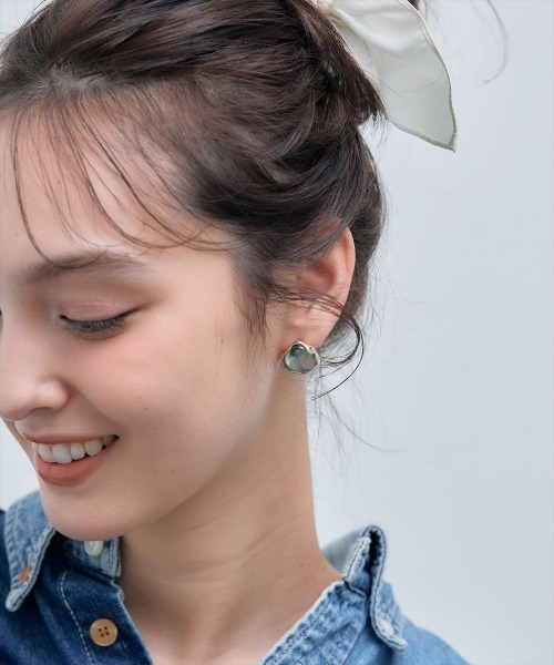 Jolie Toujours（ジョリトゥジュール）の「サークルマーブルクリアピアス（ピアス（両耳用）・レディース・ブラック/オフホワイト/コーラル/グリーン・FREE）」の15枚目の写真