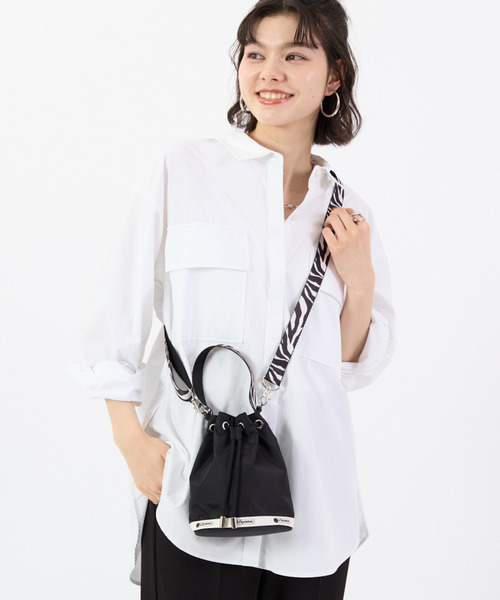 LeSportsac(レスポートサック)の「DRAWSTRING BUCKET XBODY ノワールゼブラ(ショルダーバッグ・レディース・ブラック・FREE)」の1枚目の写真