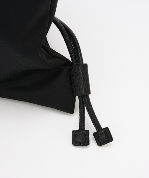 IACUCCI（イアクッチ）の「アーゴ ナップサック NYLON/CERVO（バックパック/リュック・レディース・ブラック・FREE）」の8枚目の写真