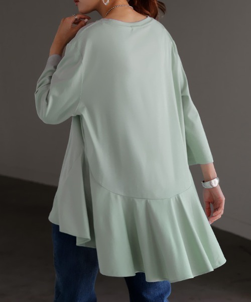HUG.U(ハグユー)の「まるでシルク。 接触冷感フレアTシャツ(Tシャツ/カットソー・レディース・アイボリー/ブラック/スモークピンク/ダークグレー/ミント/ホワイト・FREE)」の14枚目の写真