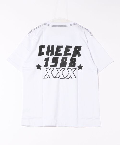 CHEER(チアー)の「ネックスターバックプリントBIGTEE(Tシャツ/カットソー・レディース・ブラック/ホワイト・S/M/L)」の17枚目の写真