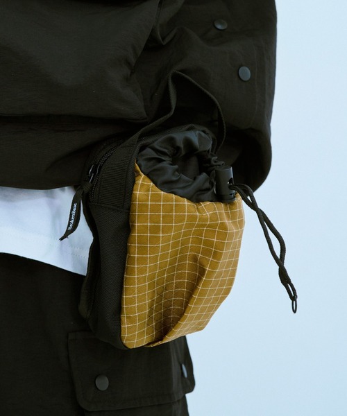 BROKEN BASE（ブロークンベース）の「2WAY GEAR ウエストショルダーバッグ（ショルダーバッグ・メンズ・ブラック/カーキ/グレー/ブラウン・フリー）」の4枚目の写真