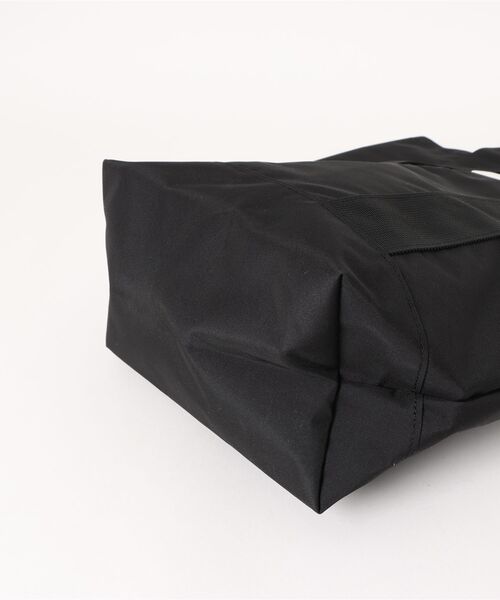 Manhattan Portage（マンハッタンポーテージ）の「ELDRIDGE STREET TOTE 300P CORDURA ECO SHEEN VOL.2（トートバッグ・レディース・ブラック・MEDIUM）」の16枚目の写真