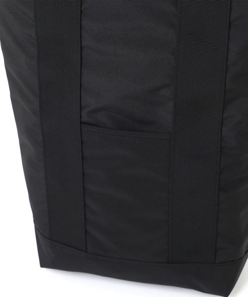 Manhattan Portage（マンハッタンポーテージ）の「ELDRIDGE STREET TOTE 300P CORDURA ECO SHEEN VOL.2（トートバッグ・レディース・ブラック・MEDIUM）」の11枚目の写真