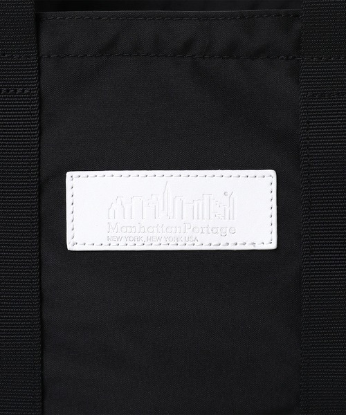 Manhattan Portage（マンハッタンポーテージ）の「ELDRIDGE STREET TOTE 300P CORDURA ECO SHEEN VOL.2（トートバッグ・レディース・ブラック・MEDIUM）」の14枚目の写真