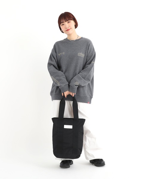 Manhattan Portage（マンハッタンポーテージ）の「ELDRIDGE STREET TOTE 300P CORDURA ECO SHEEN VOL.2（トートバッグ・レディース・ブラック・MEDIUM）」の2枚目の写真