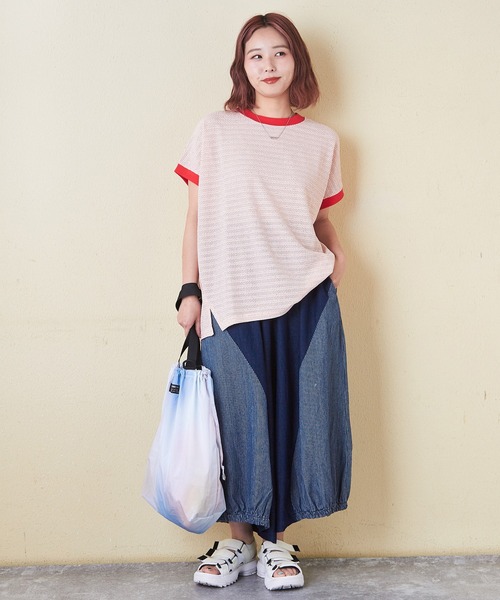 CUBE SUGAR(キューブシュガー)の「デニム×ヒッコリー切替イージーパンツ(デニムパンツ・レディース・インディゴブルー/ライトブルー・M)」の17枚目の写真