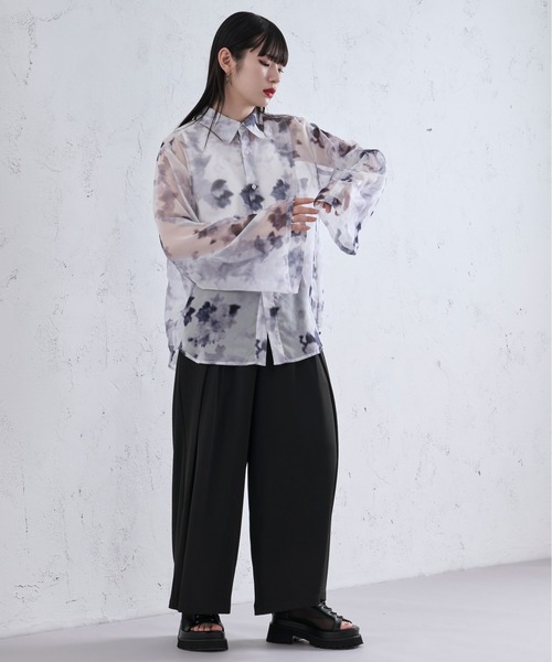 Ellno Loset（エルノロゼット）の「2wayアームスリットフラワーシアーシャツ（シャツ/ブラウス・メンズ・ブラック×ブルー/オフホワイト/ブラック×パープル/ブラック×レッド・SMALL/MEDIUM/LARGE）」の17枚目の写真